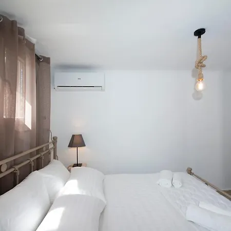 شقة Superior Beachfront 1 With View To The Aegean Sea